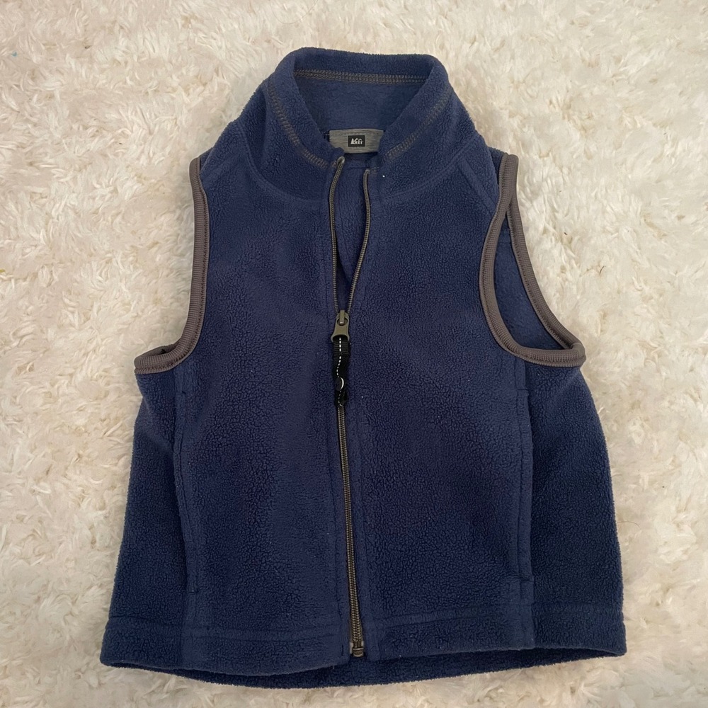 REI Boys XS 4/5 Navy Blue Full Zip Fleece Vest Outdoor Layering Gorpcore